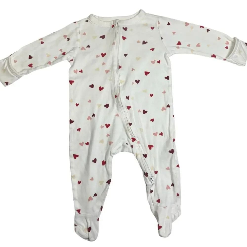 Old Navy Footie Sleeper Pajamas Baby Girl Hearts White 6-9 Months